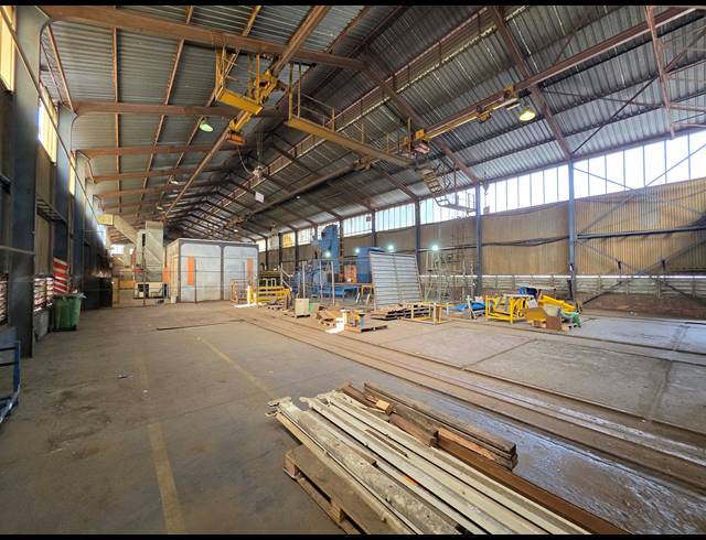 1,200M² FACTORY TO LET IN BOKSBURG EAST